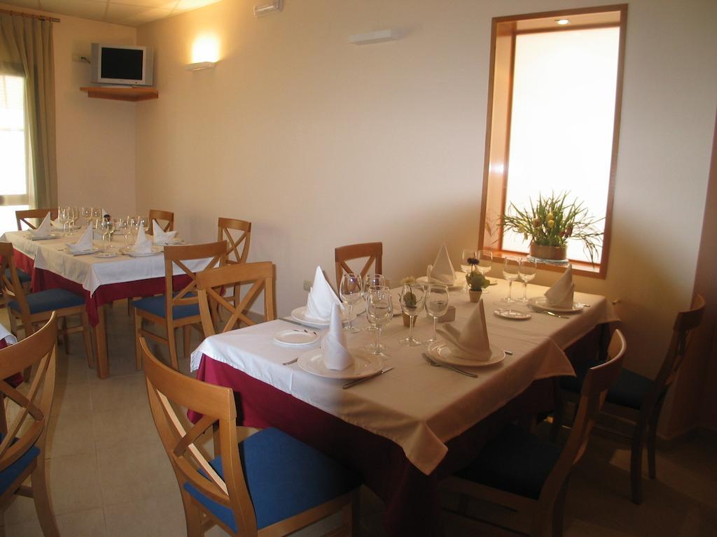 Hostal Ciudad De Caparra Carcaboso Εξωτερικό φωτογραφία