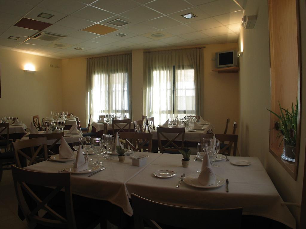 Hostal Ciudad De Caparra Carcaboso Εξωτερικό φωτογραφία
